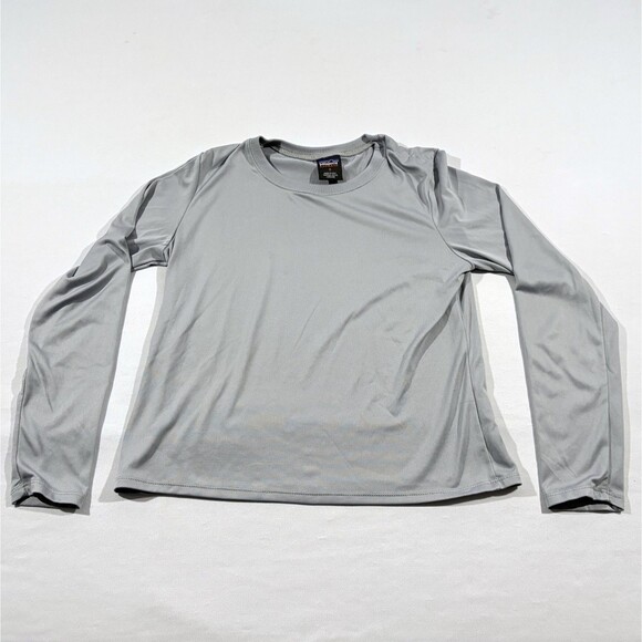 Patagonia Tops - Patagonia Shirt Womens Gray CAPILENE Crew Lightweight Poly Stretch Sz S USA
